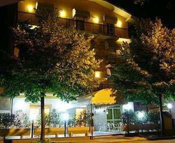 Hotel Palladio มอนเตกาตินี แตร์เม ภายนอก รูปภาพ